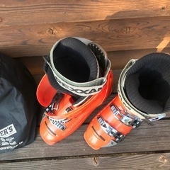 スキー靴　スキーシューズ