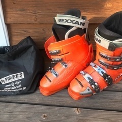 スキー靴　スキーシューズの画像