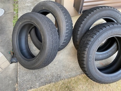 ☆TOYOスタッドレスタイヤ ☆                175/65R14  82Q  4本まとめて！