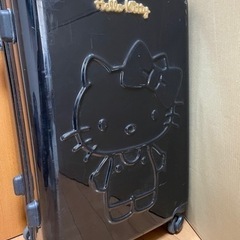 ハローキティ　大きめキャリーバッグの画像