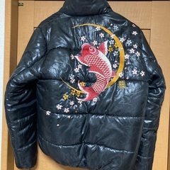 絡繰魂 刺繍ダウンジャケット 和柄 鯉の画像