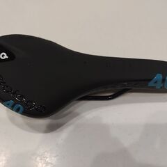 サドル（ロードバイク用）
