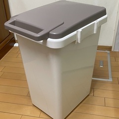 決まりました　ゴミ箱45L