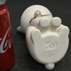 中古　ネコの貯金箱　幅12.5　　奥行12.5　　高さ20　 （ｃｍ）　Kat   ホワイト　白猫　ねこ　フィギュアの画像