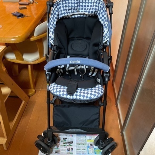 combi ベビーカー