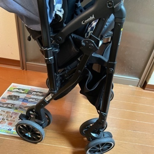 combi ベビーカー