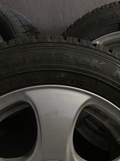 スタッドレスタイヤ　アルミホイール　195/65/R15