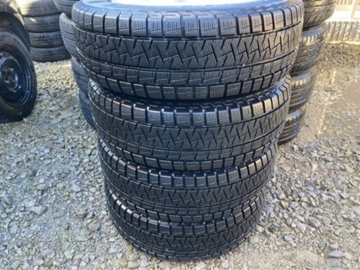 ご利用ありがとうございました！??プリウス等‼️ピレリスタッドレス??　195/65R15 2018年 ICEASIMMETRICO