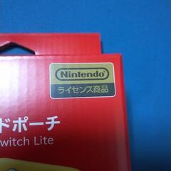 switchライトのスリムハードポーチ新品の画像