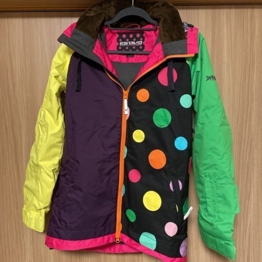 エスティボ　ESTIVO　ゴールドウィン　着用2回　未使用に近い　スキーウェア