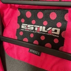 エスティボ　ESTIVO　ゴールドウィン　着用2回　未使用に近い　スキーウェアの画像