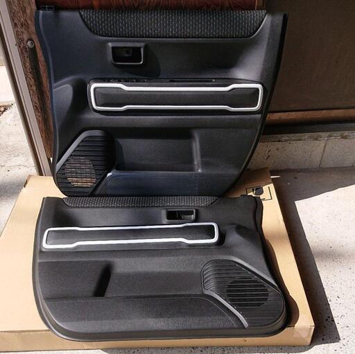 ★新品★新型ハスラー ドア内張り フロント左右セット