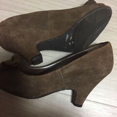 リボンパンプス　ブラウンの画像