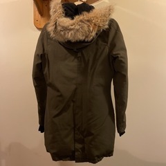 国内正規品カナダグースCANADA GOOSE 3037JL R レディースSの画像
