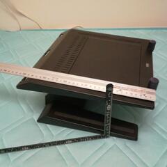 ノートパソコン傾斜置き台の画像