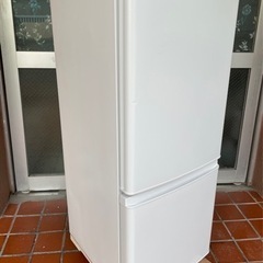【新品】【未使用】三菱　2020 冷蔵庫 Pシリーズ マットホワイト MR-P15F-W [2ドア /右開きタイプ /146L] [冷凍室 46L]