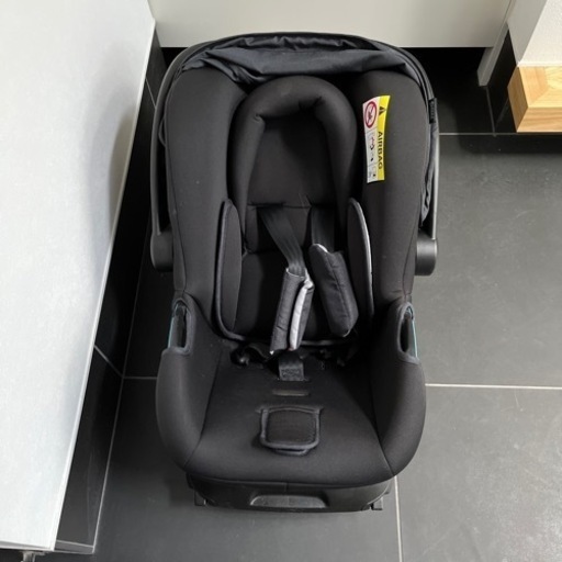 チャイルドシート　ISOFIX