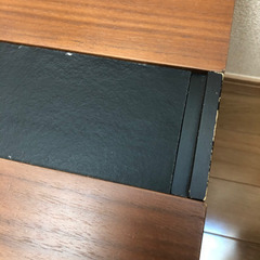 ダイニングテーブルの画像