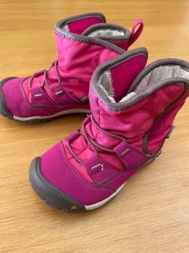 スノーブーツ　15cm KEEN