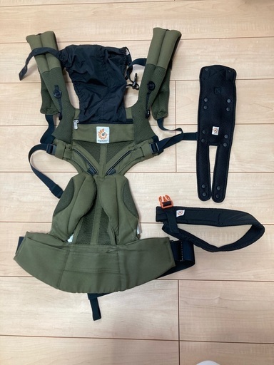 エルゴ　オムニ　360  カーキ