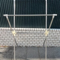1/4引取り可能な方限定 伸縮調整機能付き多機能ダブルバー物干しラックの画像