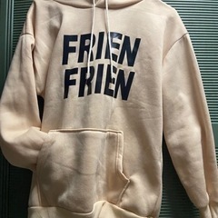 【美品/使用回数少なめ】韓国のパーカー⭐︎300円！
