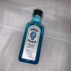 　お譲り先決定しました。CONTREAU (リキュール)＋おまけのGIN の画像