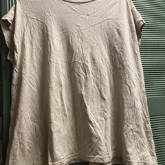 【100円！目立った汚れなし！】夏服！