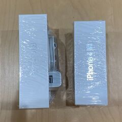 Apple iPhone4SとiPhone5S 空箱と付属品の画像