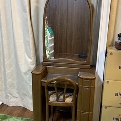 大正堂の婚礼家具　椅子付ドレッサー　譲ります