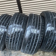 215／55r17 トーヨータイヤ　トランパス4本セット！