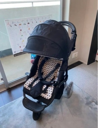 ベビーカー　エアバギー　ブラック