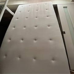 IKEA マットレス　ヒュッレスター　ベッドの画像