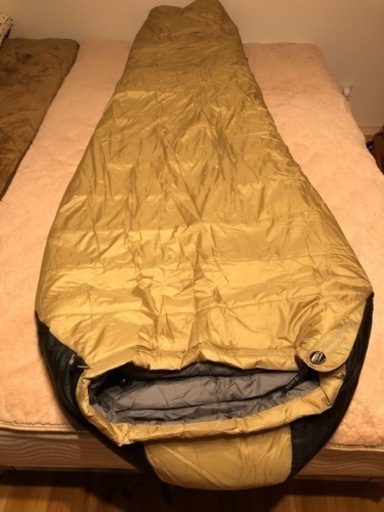 キャンプ　寝袋　新中古　ISUKA×naturum アルファライト1000EXN -12℃