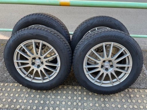 SJフォレスター スタッドレスタイヤ 225 60 R17