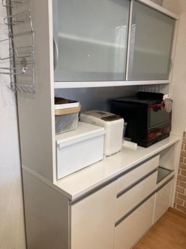 配送可能！大至急！食器棚　リビング棚