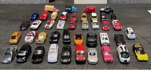 トミカ　等　ミニカー　　42台　まとめ売り