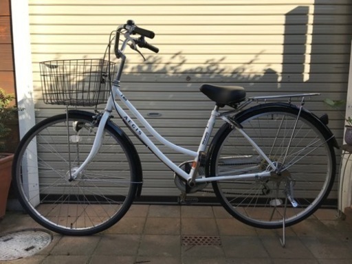 丸石サイクル　エイジス（Maruishi AEGIS）３段ギア　27インチ LEDオートライト  ホワイト 通勤 通学に