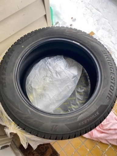 オデッセイのスタッドレスタイヤ4本お値下げいたしました。