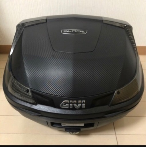 GIVI リアボックス　37L
