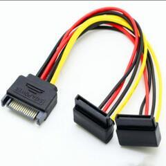 15ピンSATAオス/ 2つのL字SATAメス電源コード