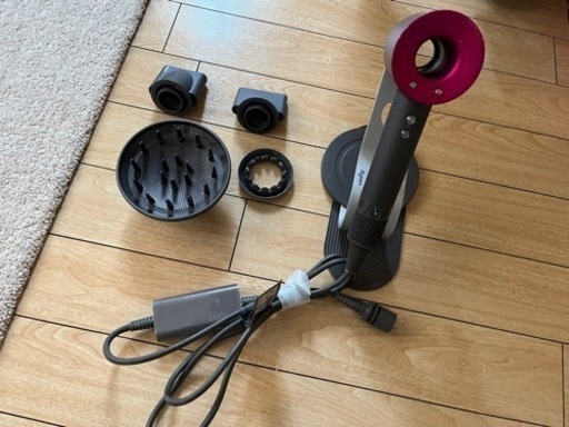 【今週中の取引は値下げ可能】2020年購入 ダイソン Dyson  ヘアドライヤー HD03
