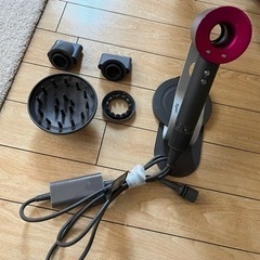 【今週中の取引は値下げ可能】2020年購入 ダイソン Dyson...