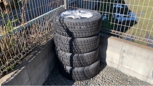 中古アルミホイール16インチ4本セット（スタッドレスタイヤ 215/60R16付き）