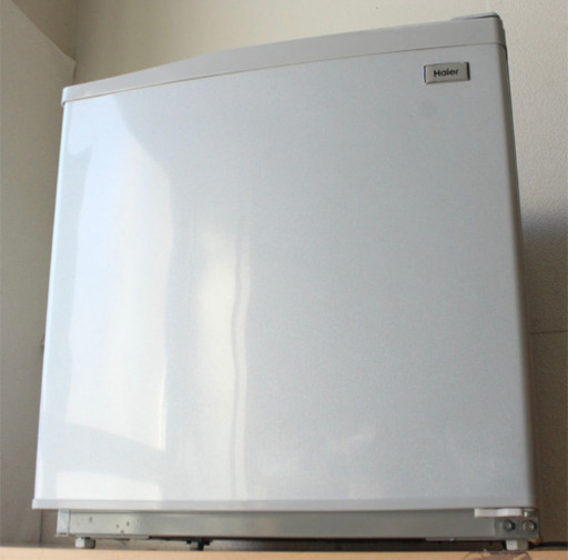 札幌市内配送無料 美品 18年製 ハイアール 前開き式冷蔵庫 ワンドア 38L JF-NU40G