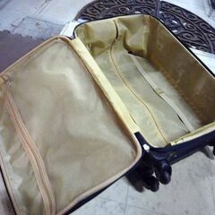 スーツケース 旅行カバン キャリーケース ネイビー 高さ 59cm　キャスター付き　ファスナープル一個欠品 中古 札幌市東区 新道東店の画像