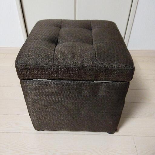 収納椅子　オシャレなオットマン♪