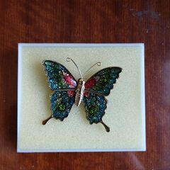 ブローチ　蝶々
