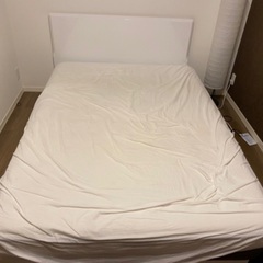 ニトリのダブルベッド