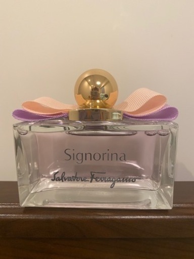 フェラガモ　シニョリーナ香水100ml